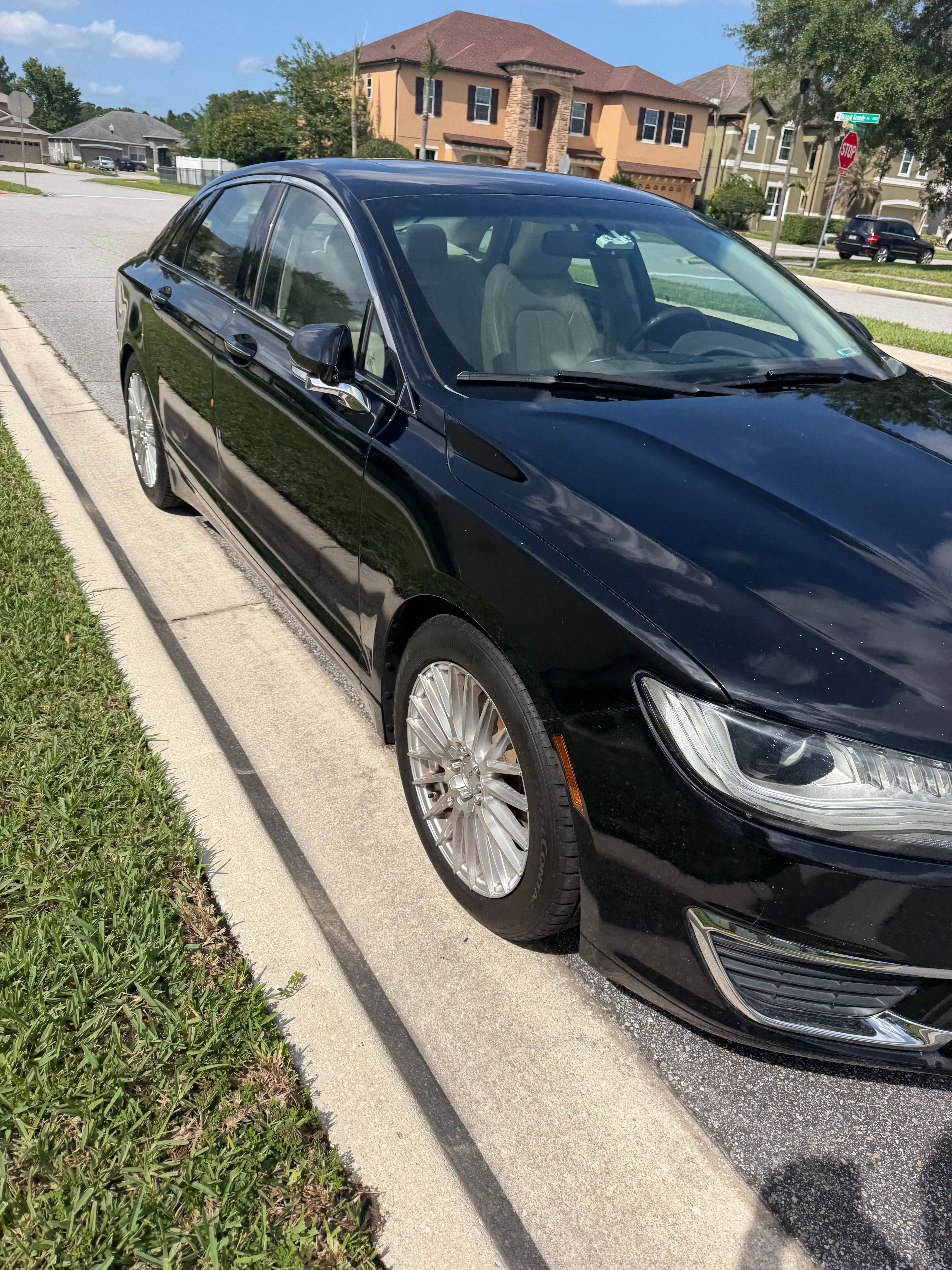 Used 2017 Lincoln MKZ Reserve FWD image 11