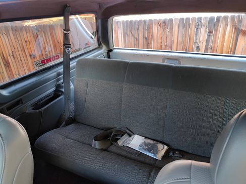 Used 1993 Ford Bronco image 5