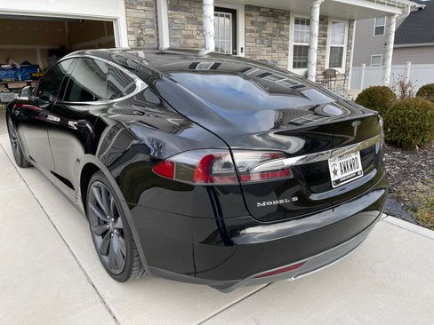 Used 2014 Tesla Model S 60 image 4