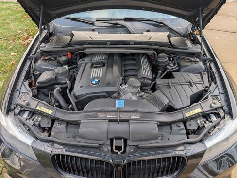 Used 2010 BMW 328i xDrive Sedan image 22