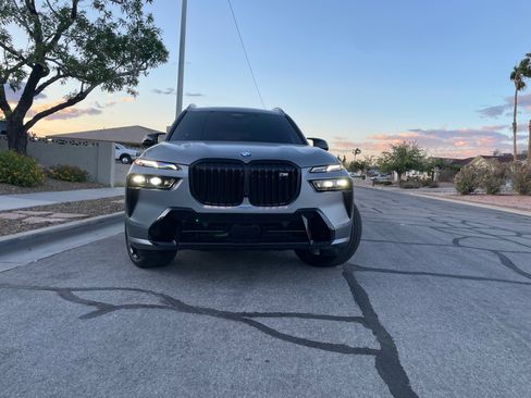 Used 2025 BMW X7 M60i AWD/4WD image 6