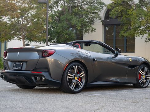 Used 2020 Ferrari Portofino Convertible 2D image 6