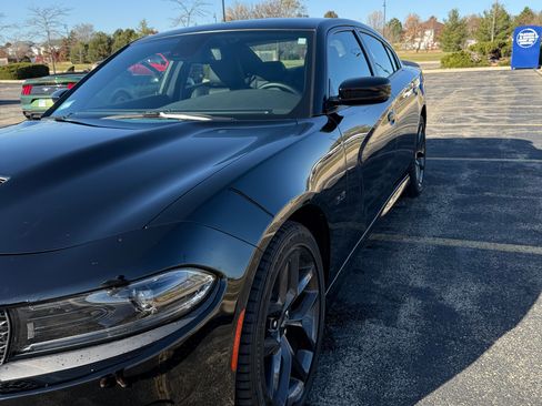 Used 2023 Dodge Charger R/T w/ Blacktop Package image 9