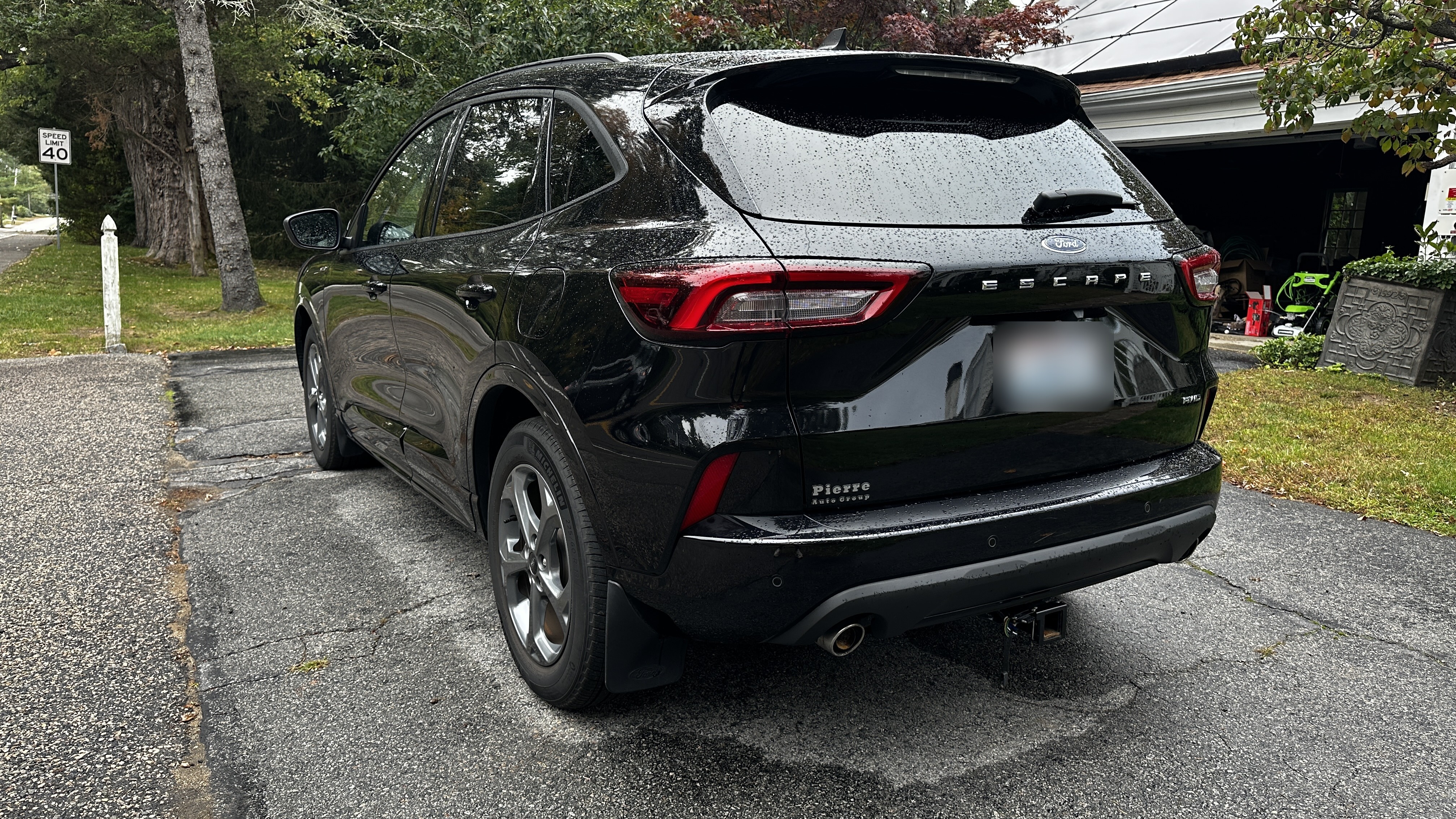 Used 2023 Ford Escape ST-Line w/ Tech Pack #1 AWD/4WD image 5
