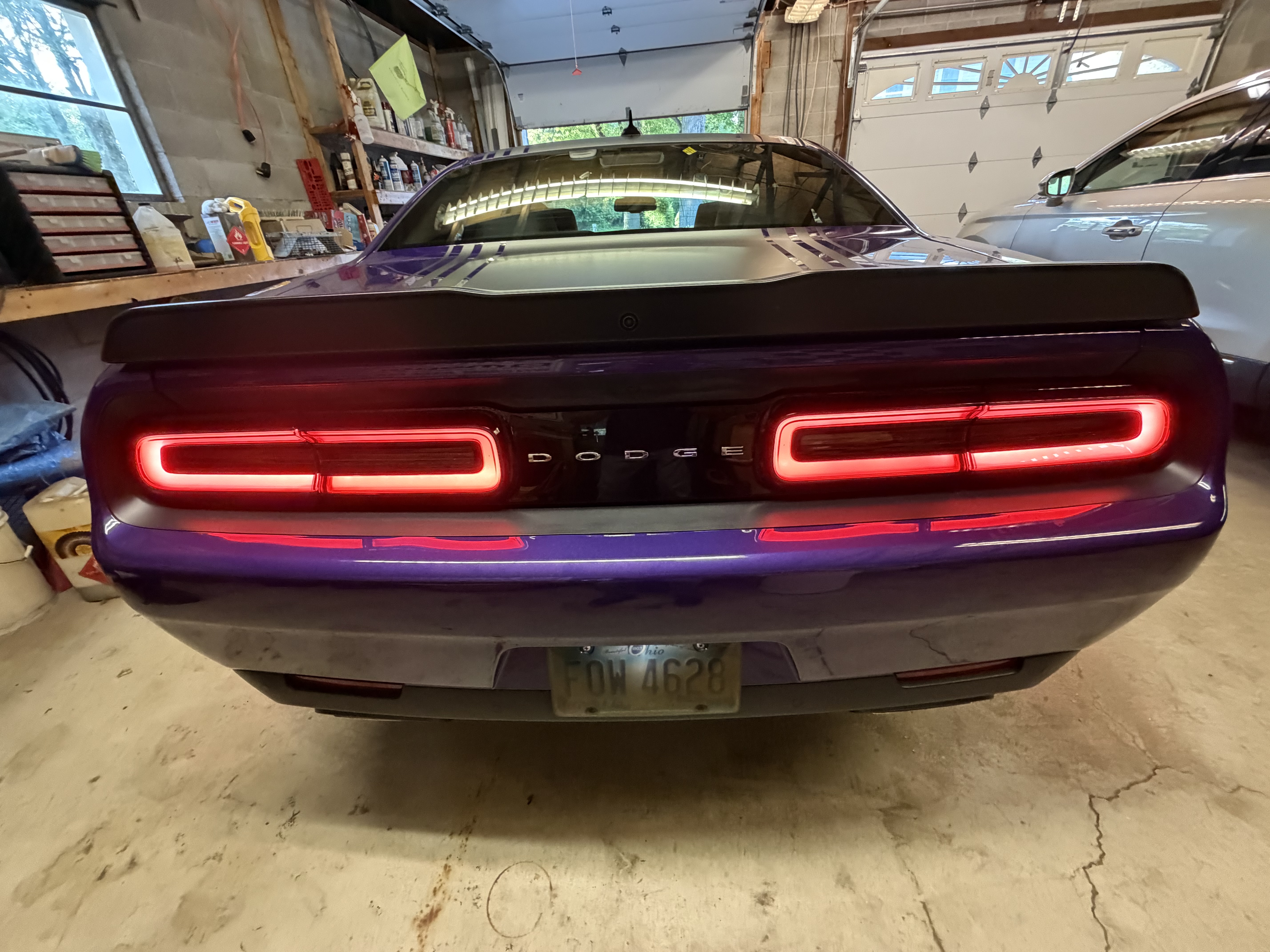 Used 2016 Dodge Challenger R/T RWD image 4
