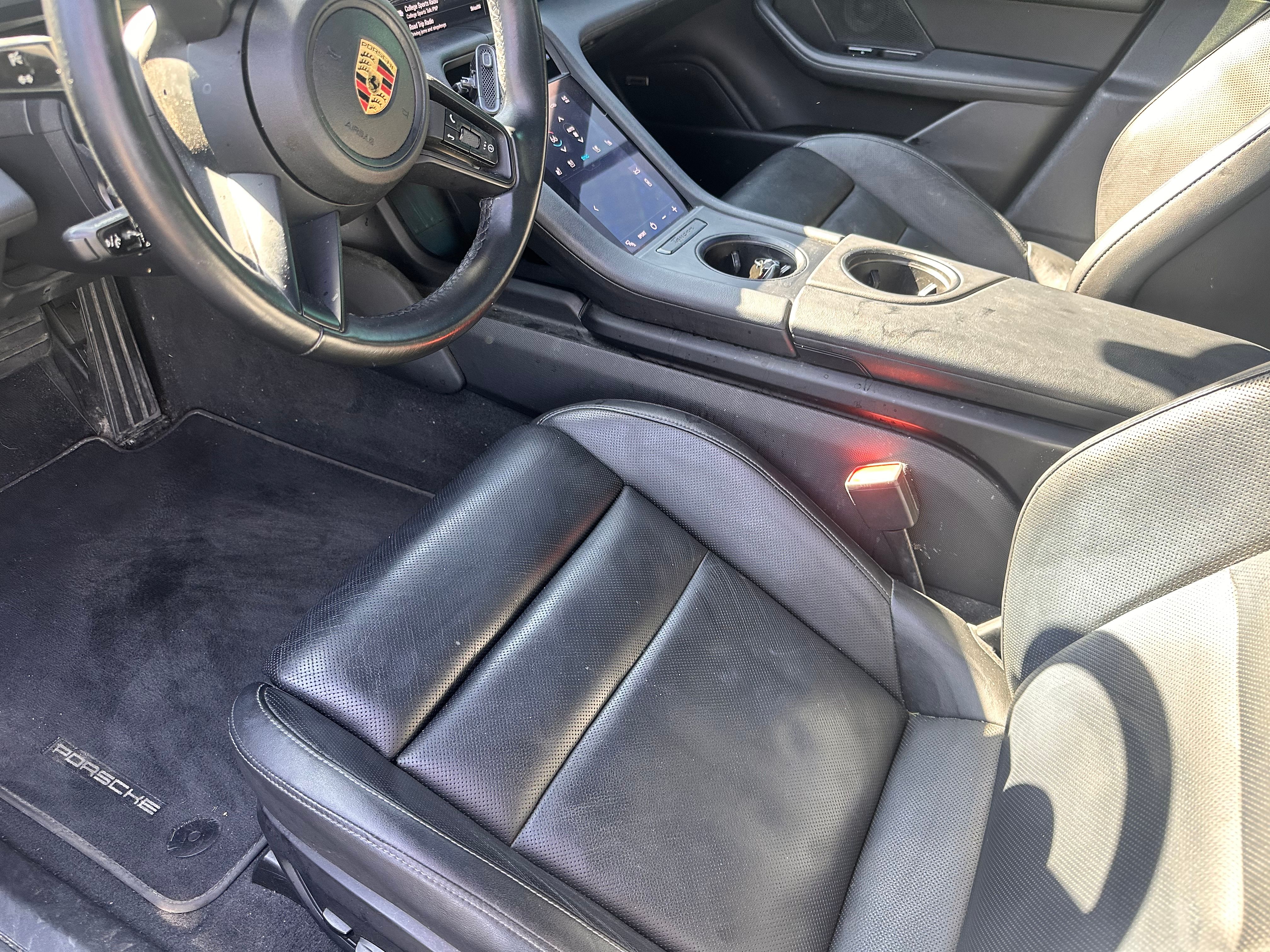 Used 2021 Porsche Taycan RWD image 32