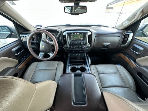 Used 2015 Chevrolet Silverado 1500 LTZ w/ Texas Edition, 1LZ Trim RWD image 4
