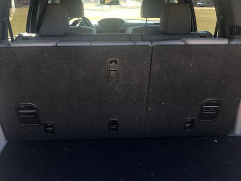 Used 2014 Honda Pilot Touring image 12