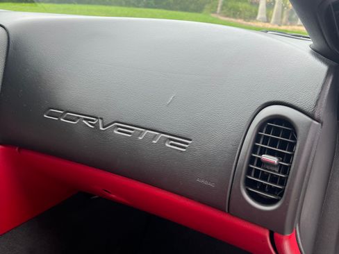 Used 2013 Chevrolet Corvette Coupe 2D w/ 2LT Preferred Equipment Group image 10