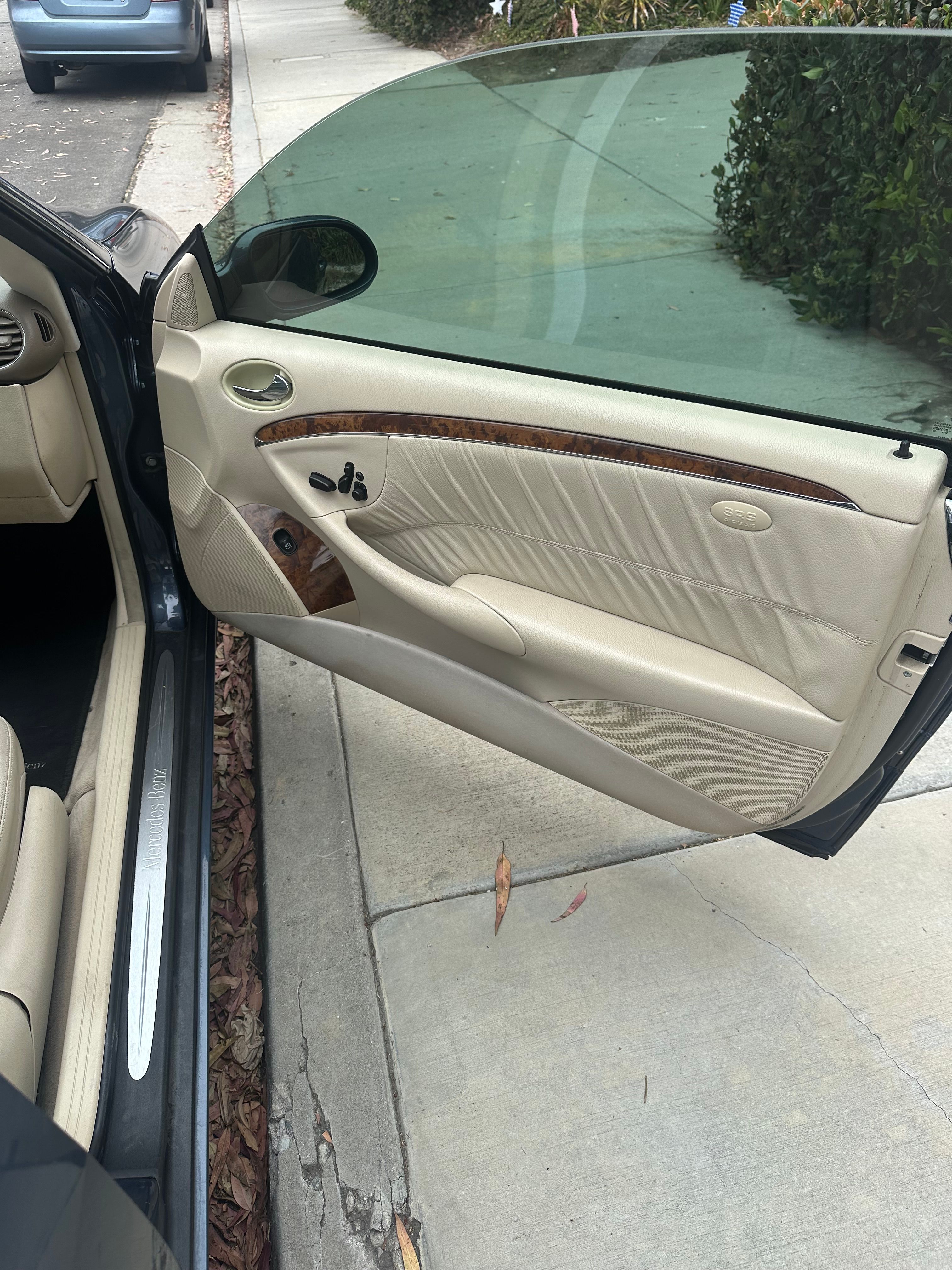 Used 2006 Mercedes-Benz CLK 350 Coupe image 8