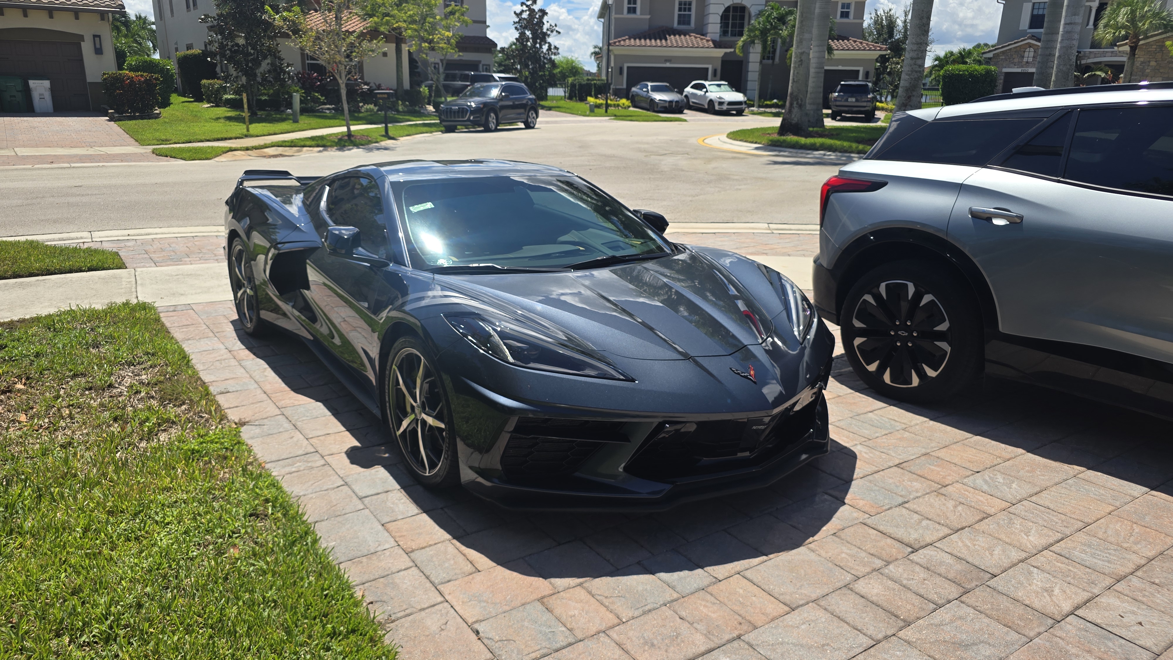 Used 2021 Chevrolet Corvette Stingray Preferred Cpe w/ Z51 Performance Package RWD image 4