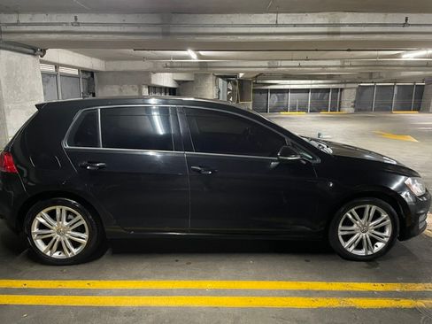 Used 2015 Volkswagen Golf TDI SE FWD image 5