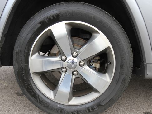 Used 2015 Jeep Grand Cherokee Overland w/ Advanced Technology Group image 19