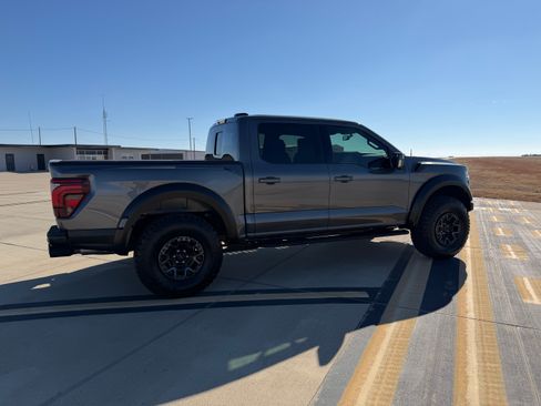 Used 2025 Ford F150 Raptor w/ Equipment Group 803A Raptor R image 9