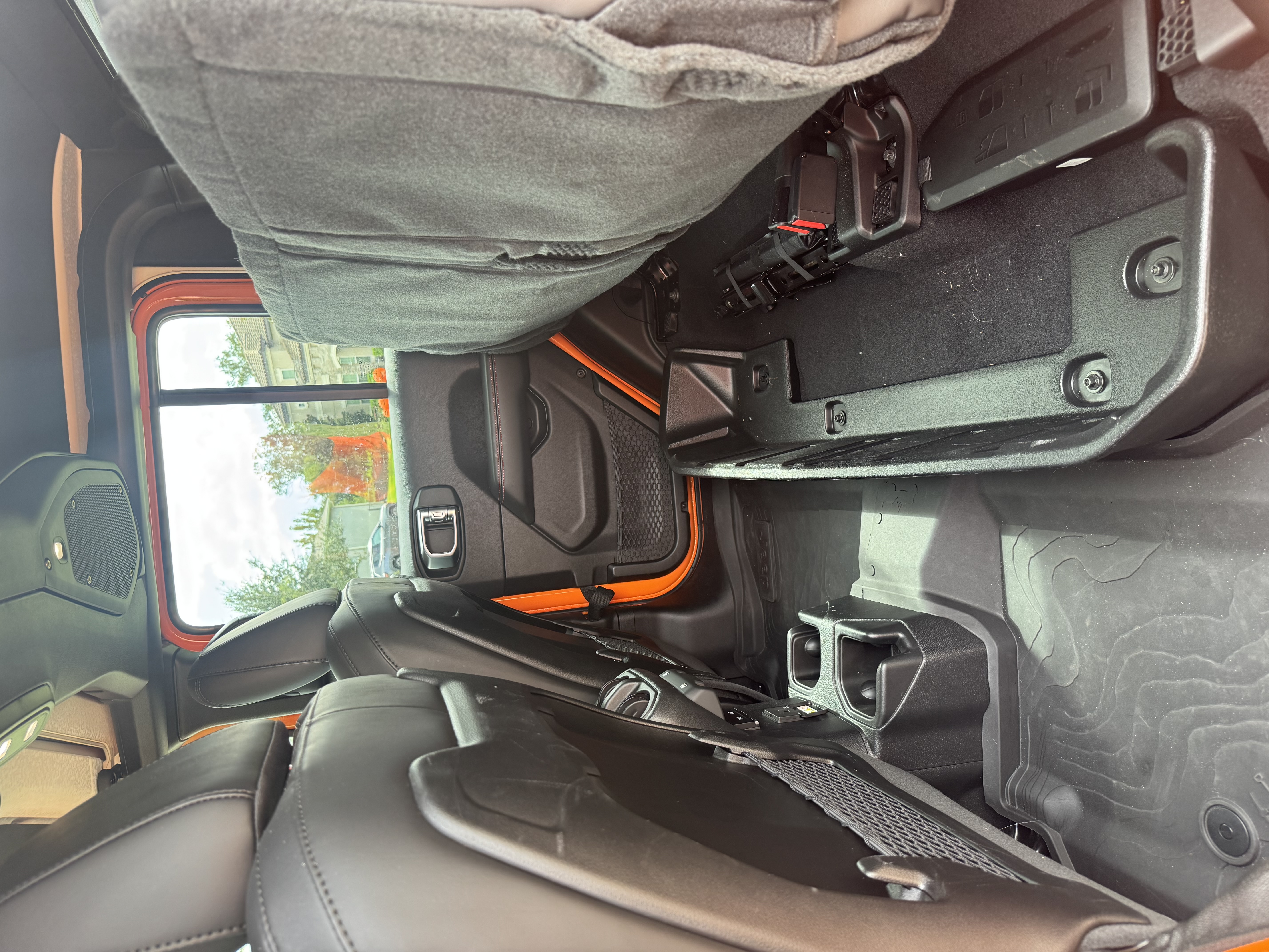 Used 2025 Jeep Gladiator Rubicon AWD/4WD image 27