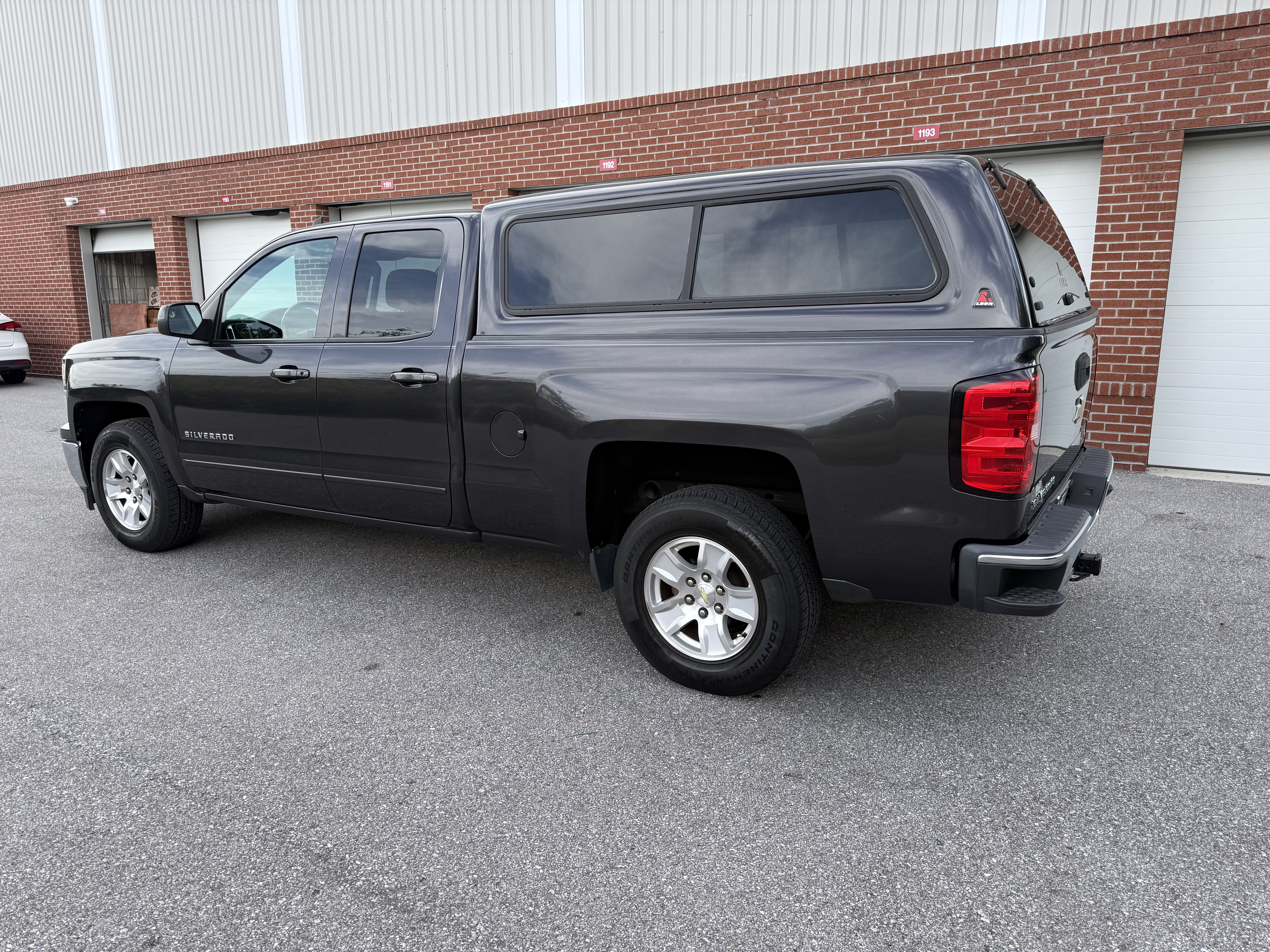 Used 2015 Chevrolet Silverado 1500 LT RWD image 4