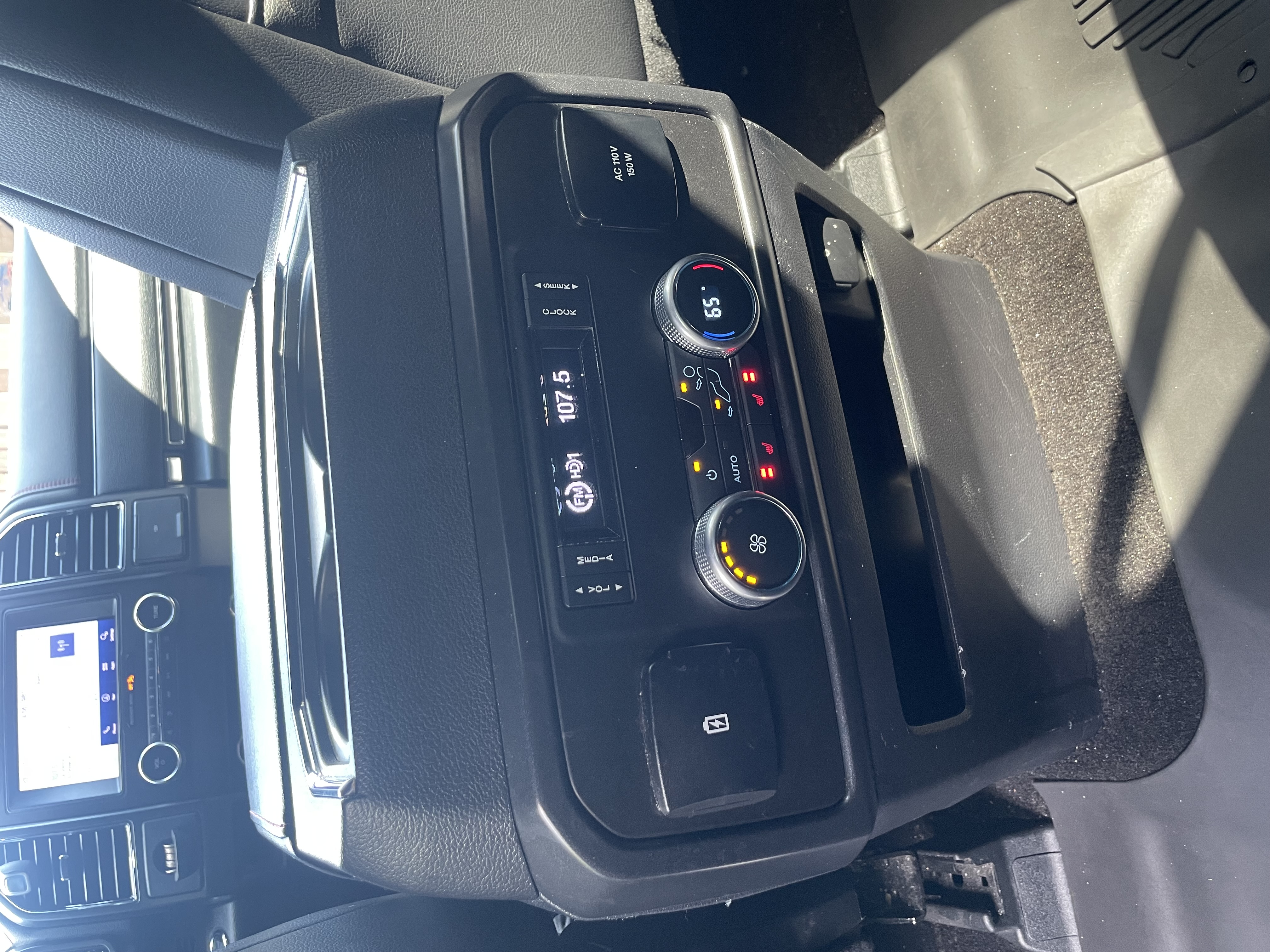 Used 2020 Ford Expedition Limited w/ Equipment Group 303A RWD image 29