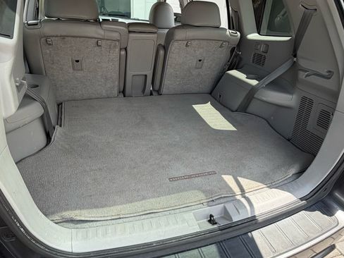 Used 2009 Toyota Highlander Limited w/ Extra Value Pkg 8 AWD/4WD image 10