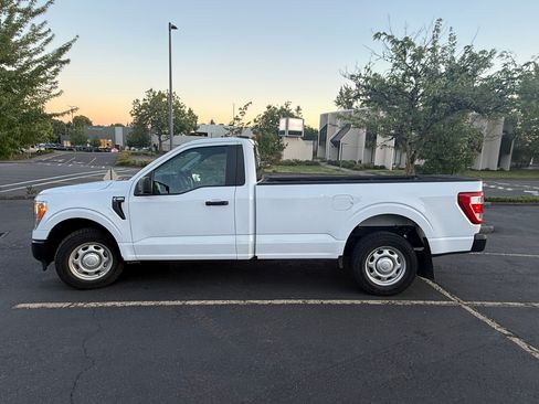 Used 2021 Ford F150 XL w/ Equipment Group 101A High RWD image 9
