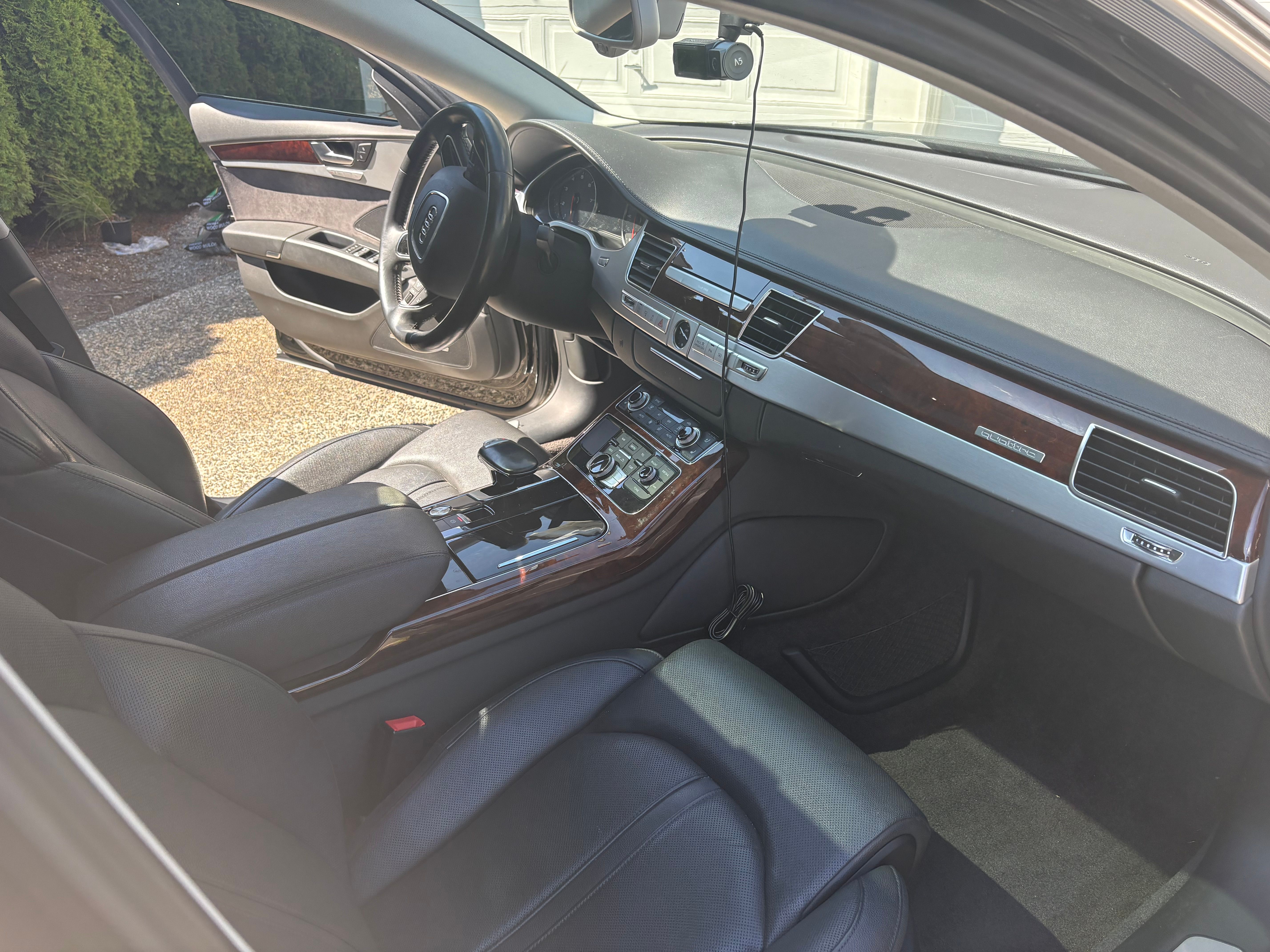 Used 2013 Audi A8 3.0T AWD/4WD image 11