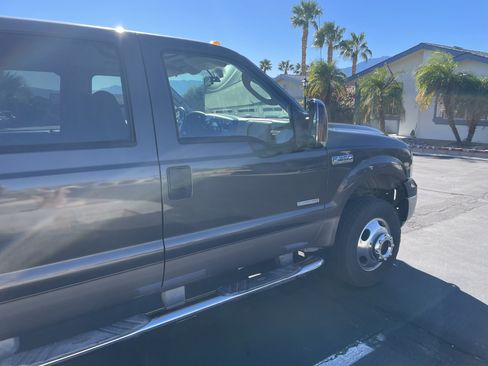 Used 2006 Ford F350 Lariat image 8