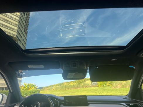 Used 2023 Genesis G70 3.3T w/ Sport Prestige Package image 11