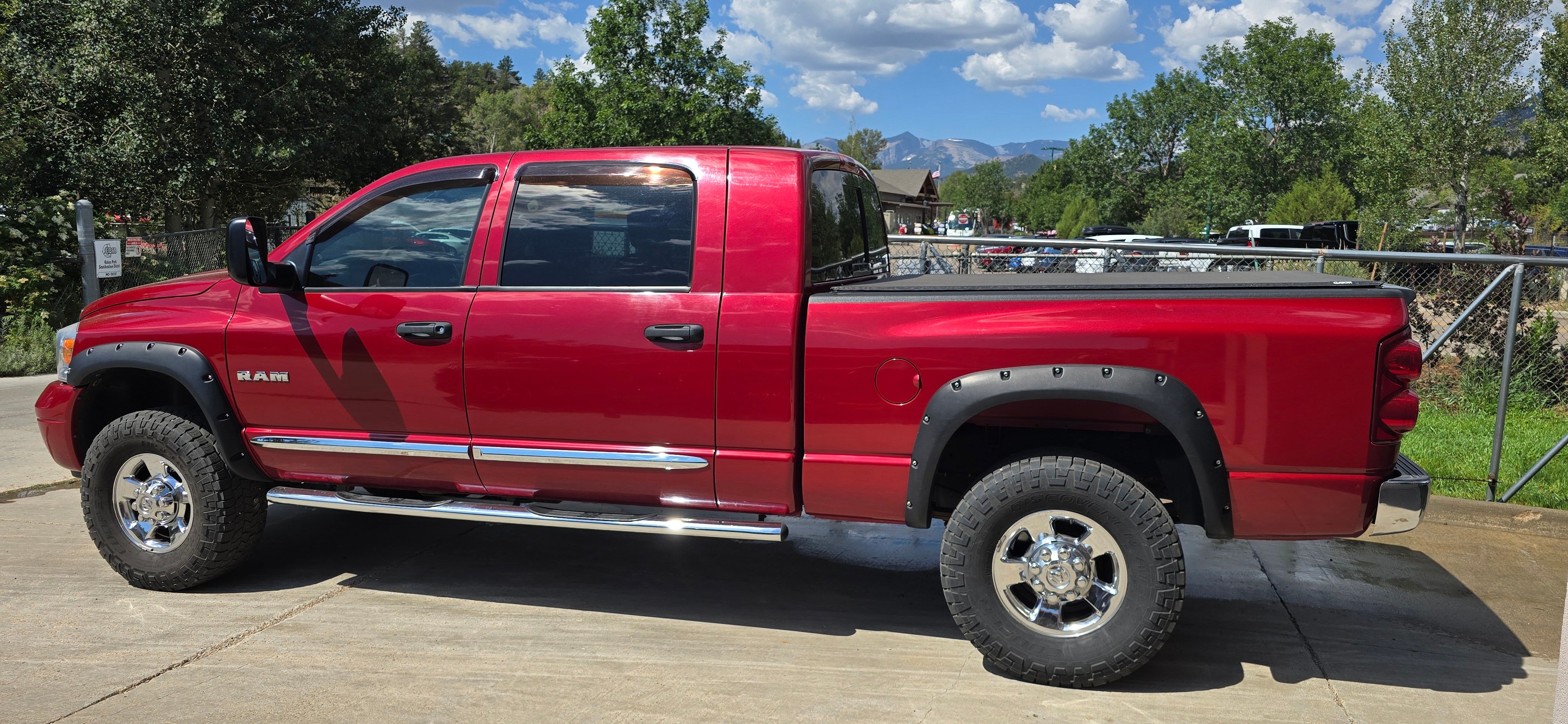 Used 2008 Dodge Ram 1500 Truck Laramie w/ Trailer Tow Group AWD/4WD image 2