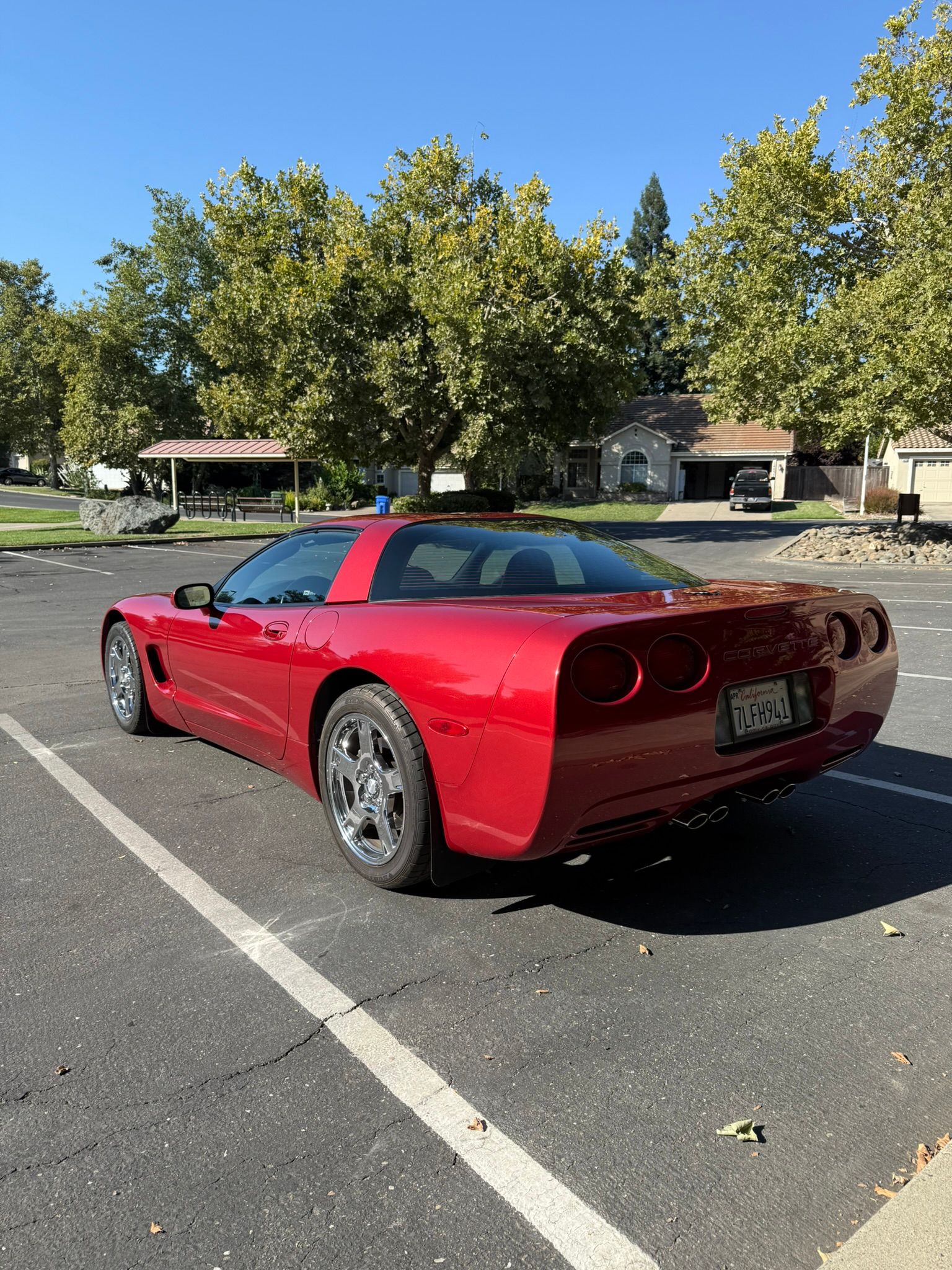 Used 1998 Chevrolet Corvette Coupe RWD image 4