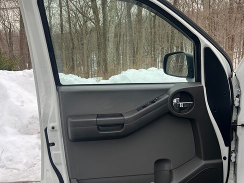 Used 2014 Nissan Xterra S w/ Value Package image 11