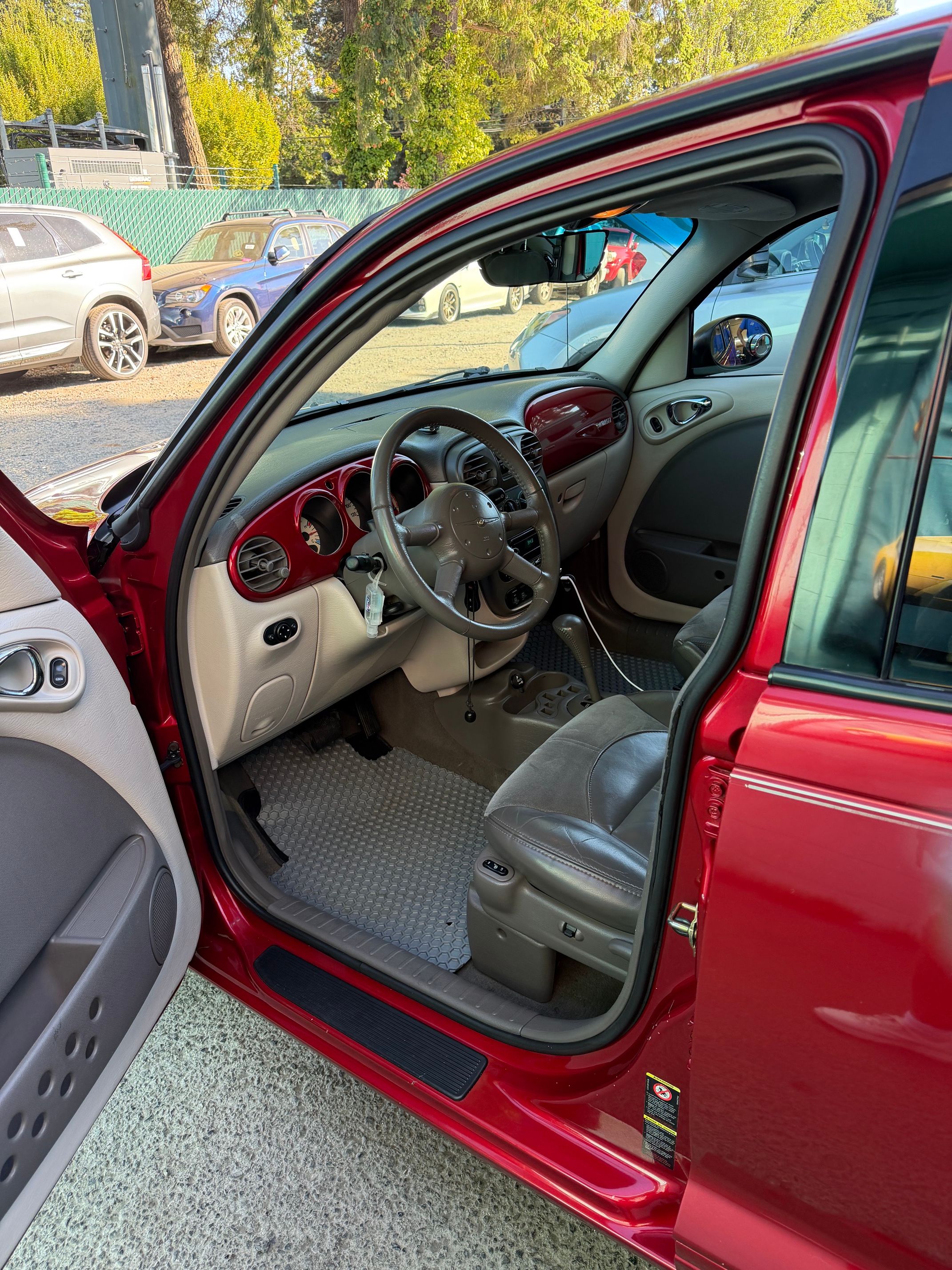 Used 2001 Chrysler PT Cruiser FWD image 8