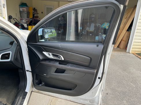 Used 2013 GMC Terrain SLE FWD image 11