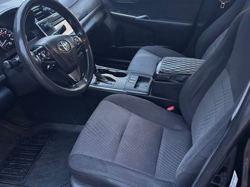 Used 2015 Toyota Camry LE FWD image 11