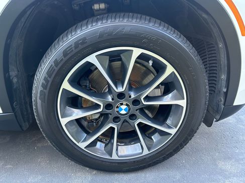 Used 2015 BMW X5 xDrive50i image 18