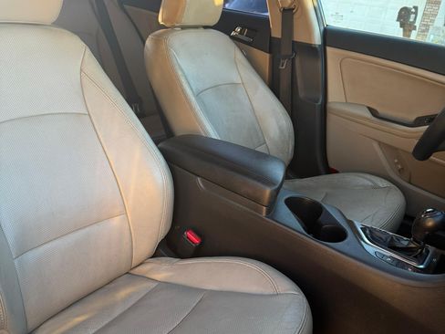 Used 2013 Kia Optima EX w/ Premium Pkg image 11