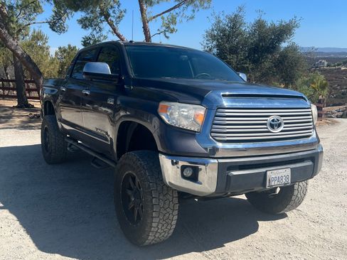 Used 2016 Toyota Tundra Limited w/ Limited Premium Package AWD/4WD image 2