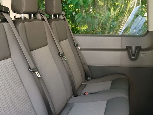 Used 2024 Ford Transit 350 XLT image 5