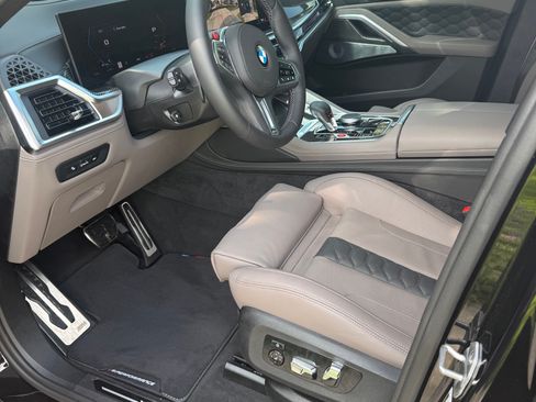 Used 2026 BMW X6 M Competition w/ Executive Package image 11