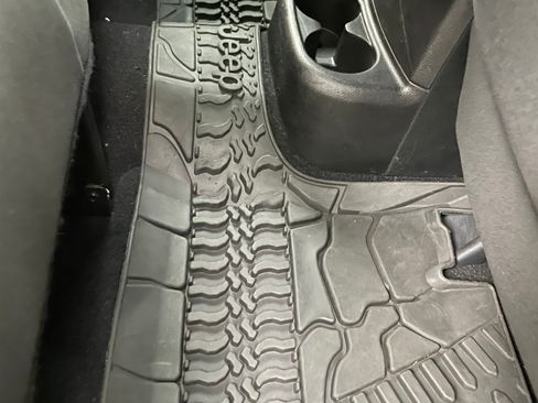 Used 2015 Jeep Wrangler Unlimited Sport w/ Quick Order Package 24S image 15