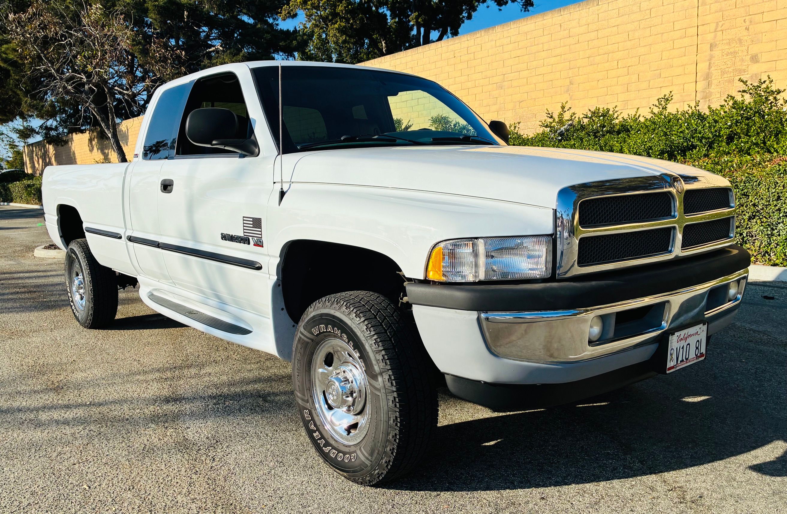 Used 1999 Dodge Ram 2500 Truck 4x4 Quad Cab image 10