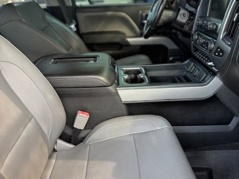 Used 2018 Chevrolet Silverado 1500 LTZ Z71 w/ Centennial Edition image 16