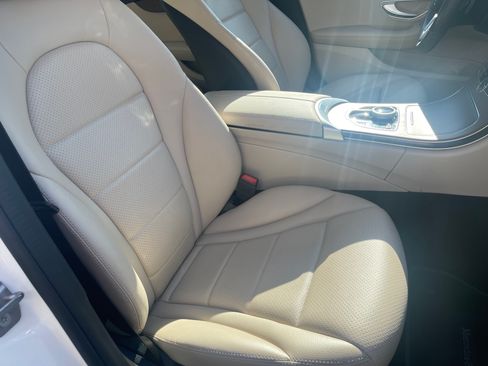Used 2021 Mercedes-Benz C 300 Sedan image 23