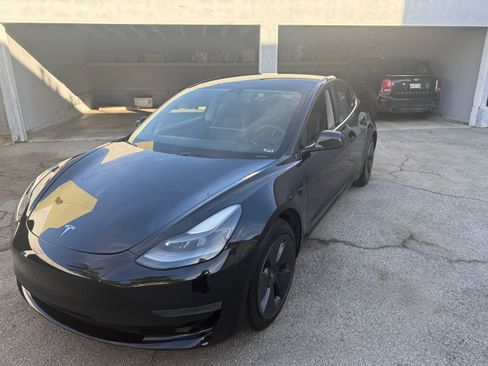 Used 2021 Tesla Model 3 Standard Range Plus image 10
