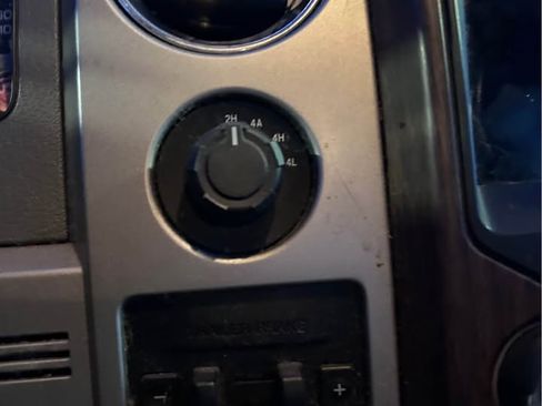 Used 2013 Ford F150 Lariat w/ Luxury Equipment Group image 18