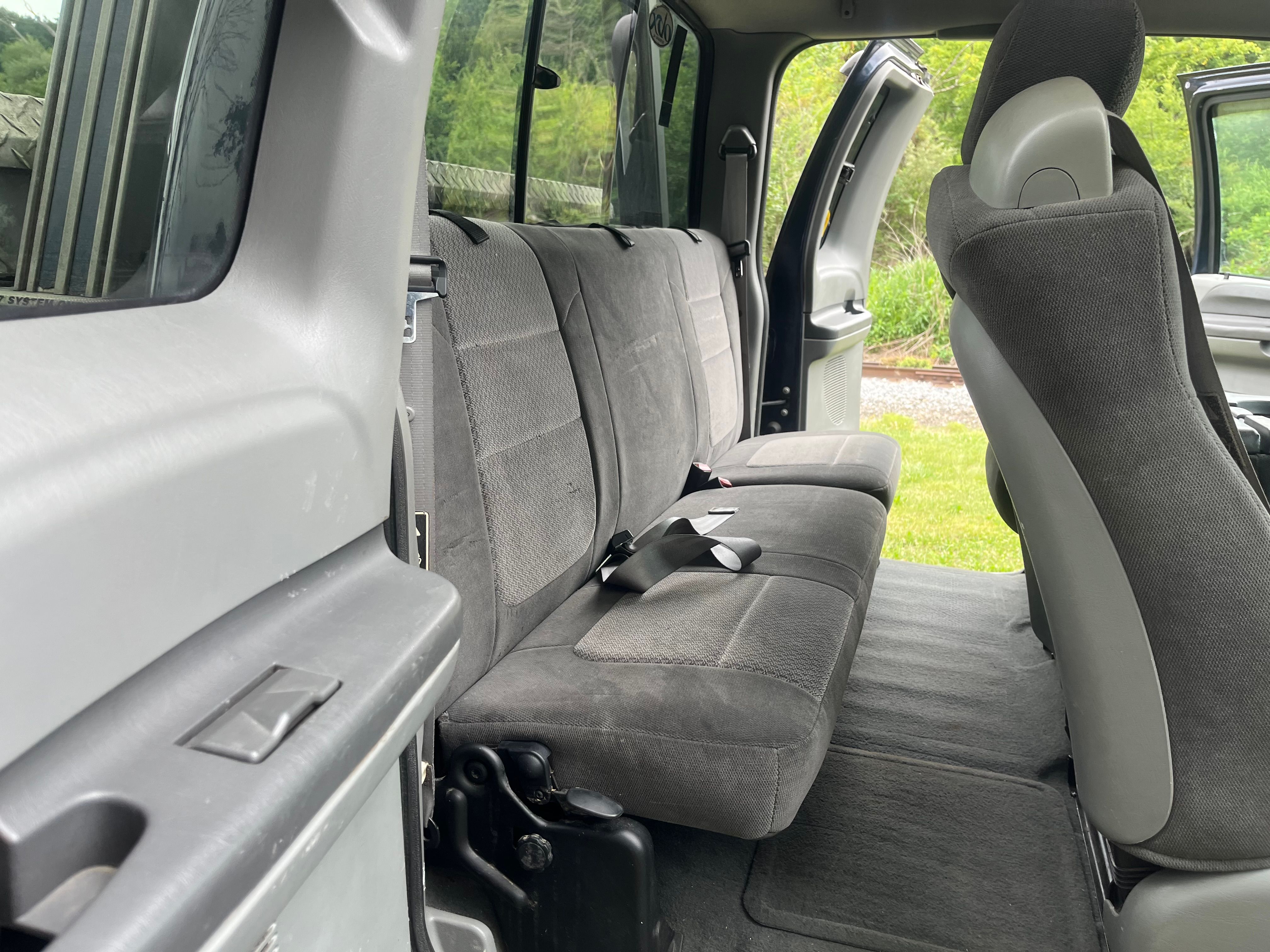 Used 2002 Ford F350 4x4 SuperCab Super Duty image 9
