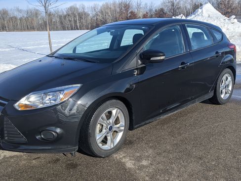 Used 2014 Ford Focus SE image 1