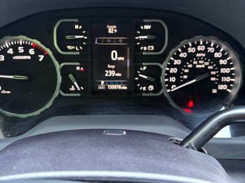 Used 2018 Toyota Tundra SR5 image 12