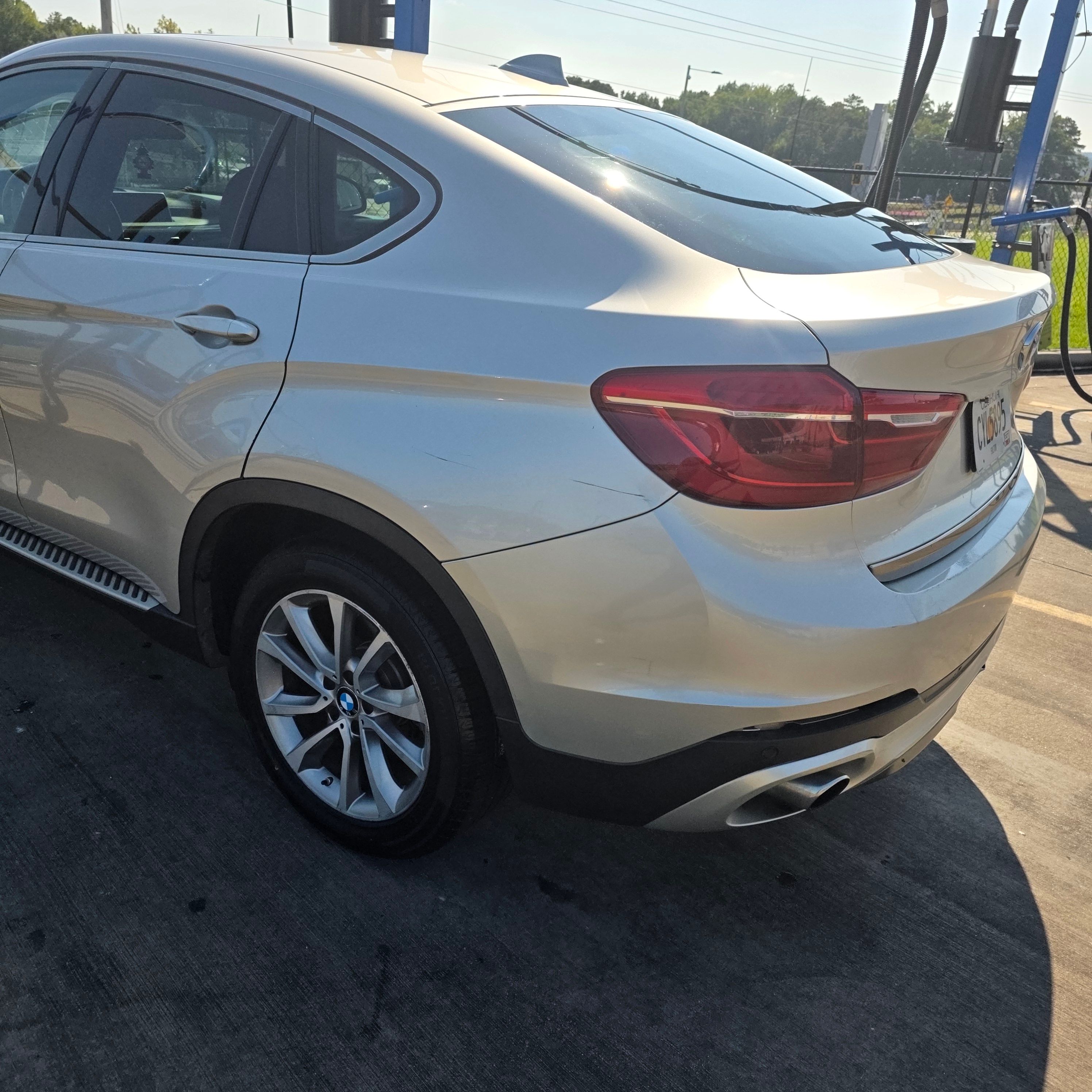 Used 2015 BMW X6 sDrive35i RWD image 17