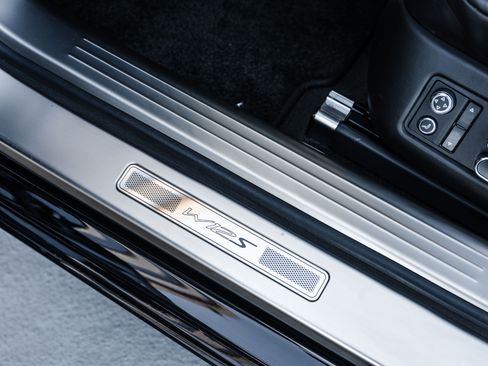 Used 2017 Bentley Flying Spur S W12 image 15