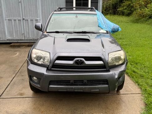 Used 2007 Toyota 4Runner SR5 RWD image 10