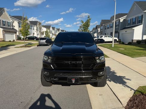 Used 2019 RAM 1500 Big Horn AWD/4WD image 2